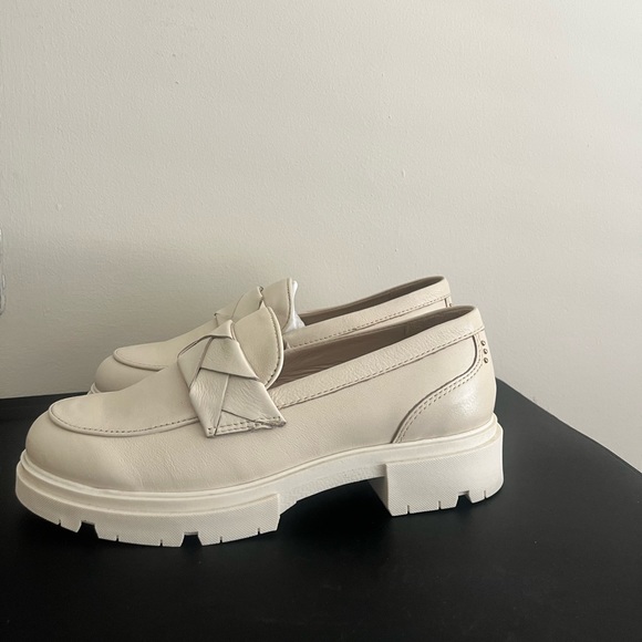 Vince Camuto Mylana Platform Loafer (Women’s US 8.5) - Picture 4 of 7